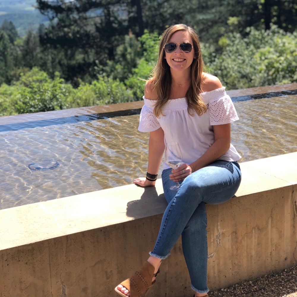 Meet your Posher, Nicole